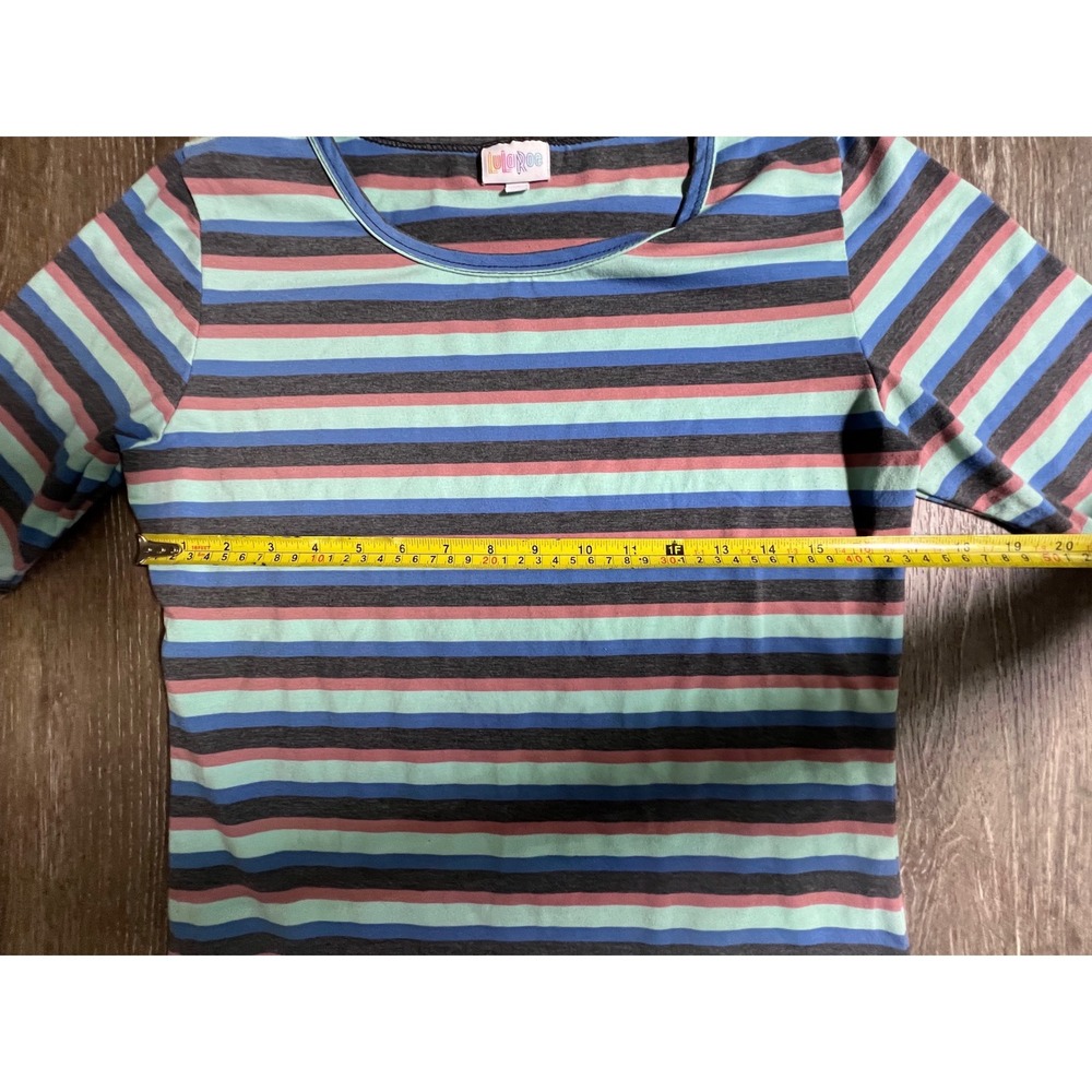 LuLaRoe Striped T-Shirt Women Medium Multi-Color Short Sleeve Scoop Neck Top - Picture 3 of 7